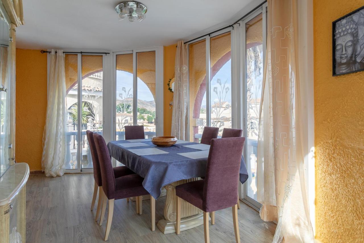 Rr Villa Monforte del Cid 外观 照片
