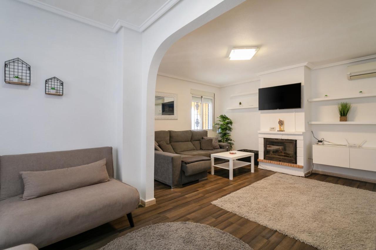 Rr Villa Monforte del Cid 外观 照片
